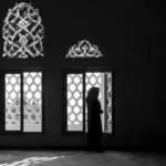 mujer en ventana